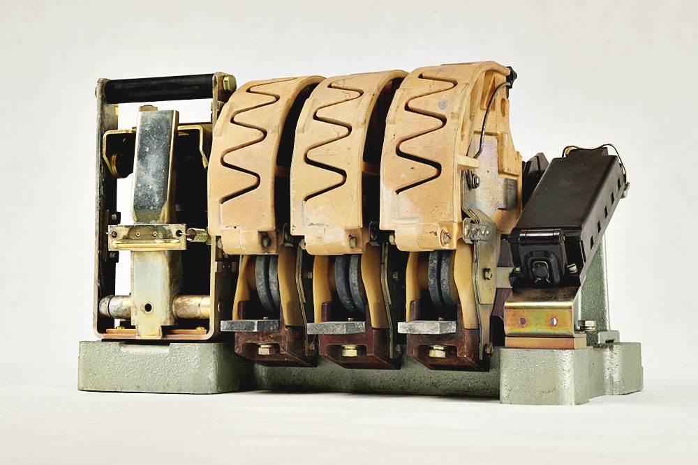 ES-630