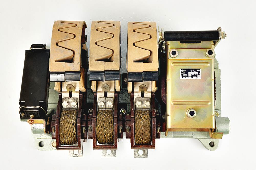 ES-630
