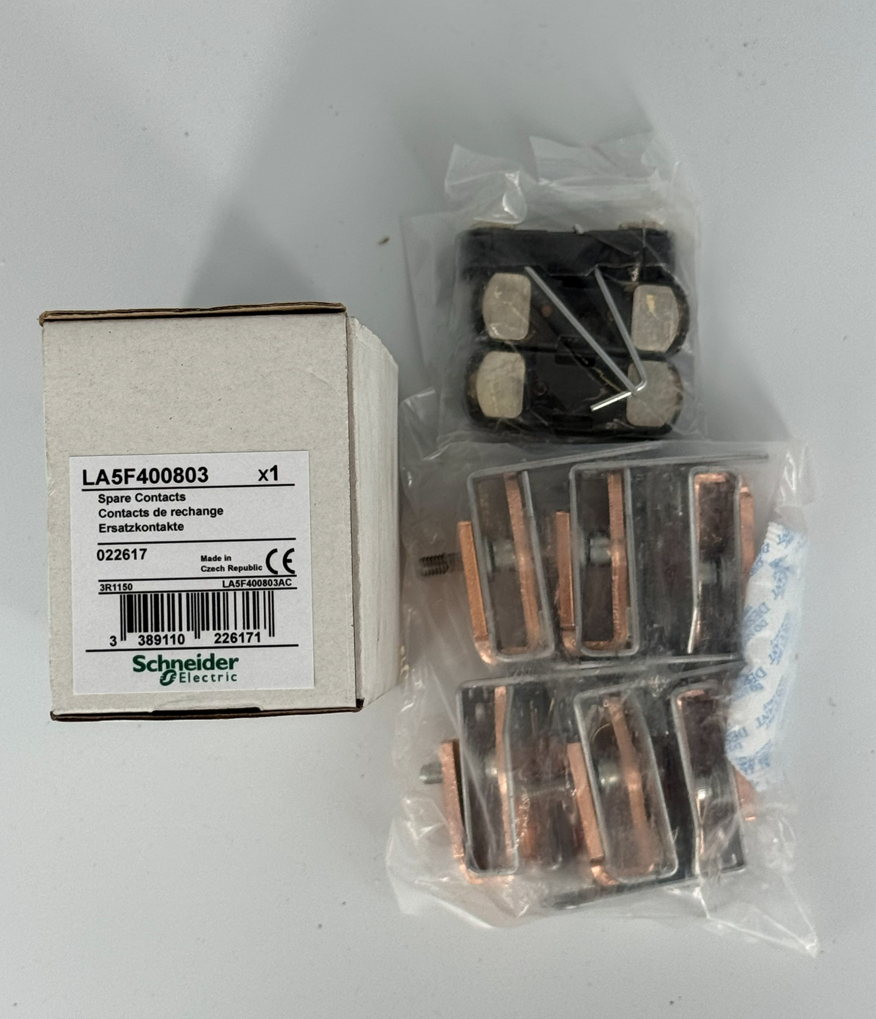 Styki do stycznika Schneider TeSys LA5F400803 (komplet 3P)