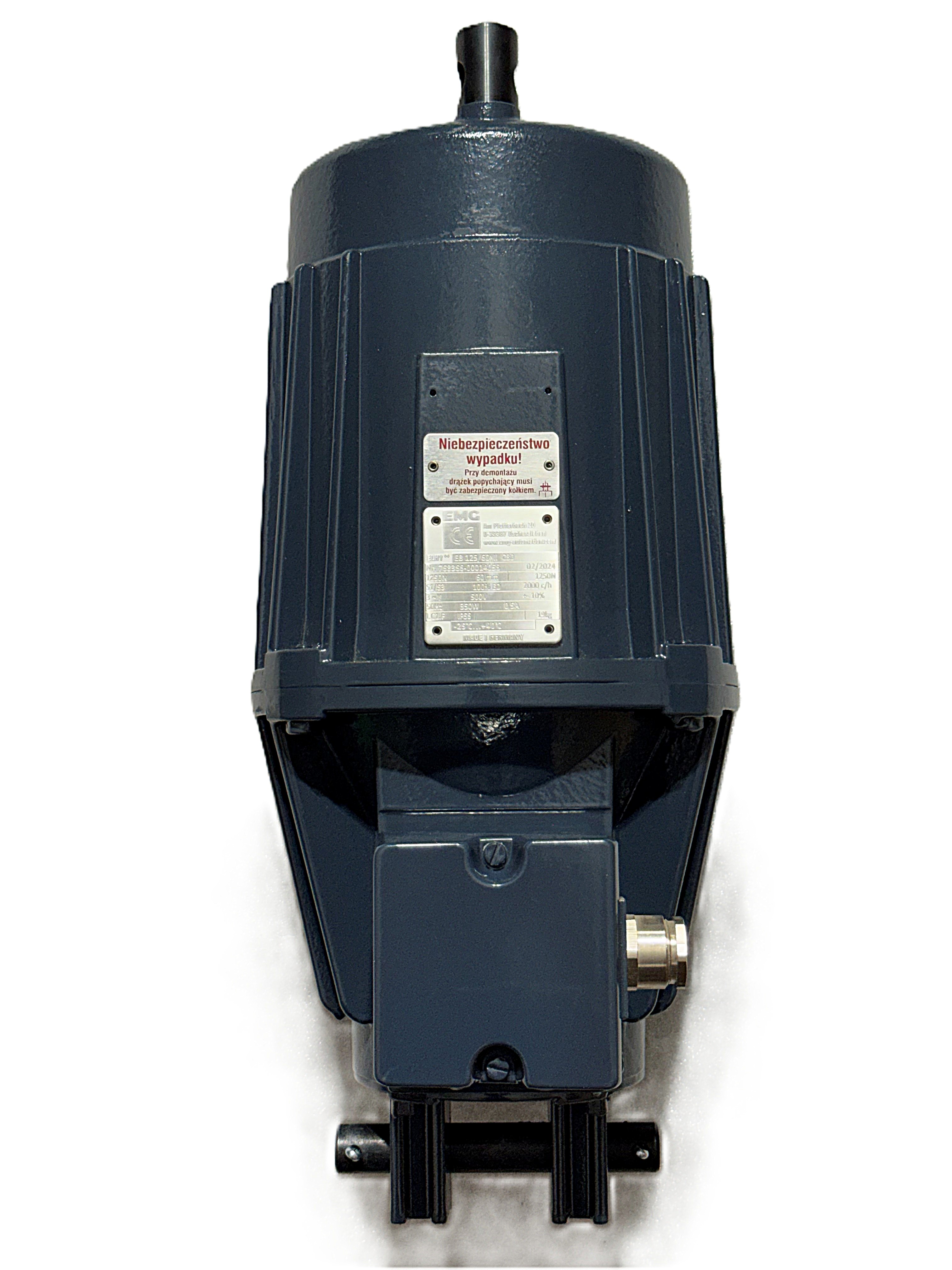 ebf87bbf-4495-4c6f-8eed-fb95e8dbaa4f.jpg